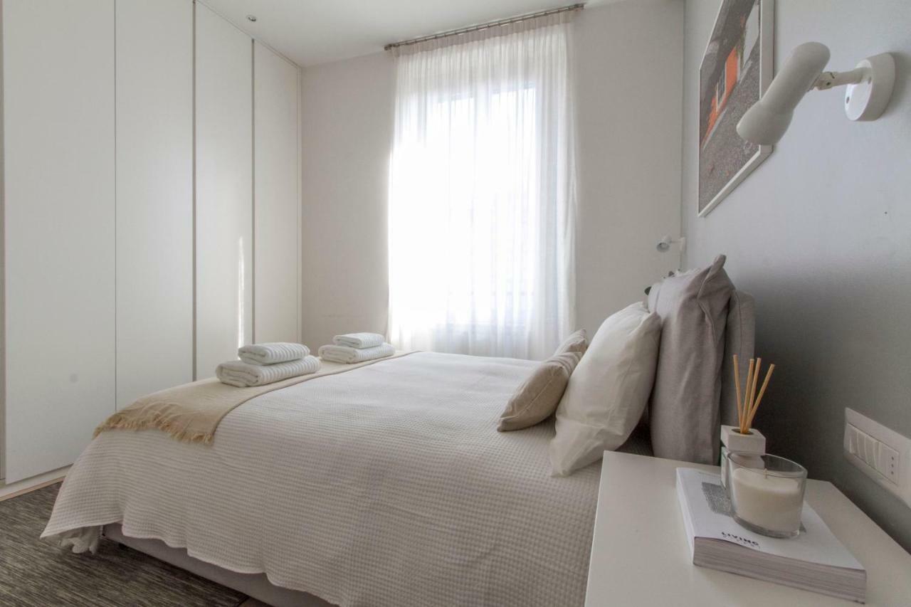 Luxury And Spacious Apartment Milão Exterior foto