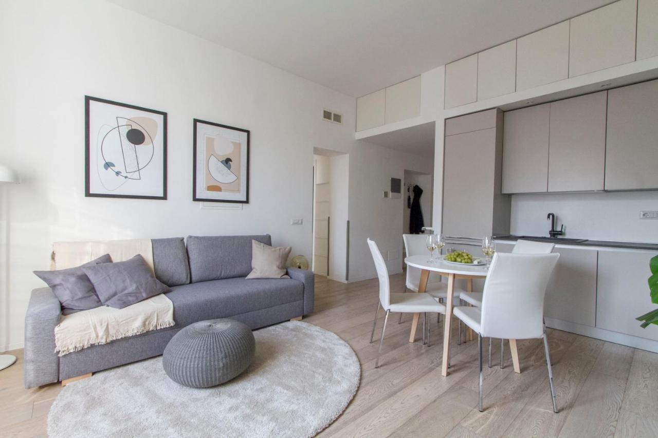 Luxury And Spacious Apartment Milão Exterior foto